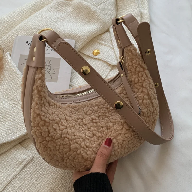 

High Quality Plush Solid Color Lady Shoulder Bag 2021 Winter New Fashion Retro Dumpling Bags Leisure Travel Crossbody Bag Female