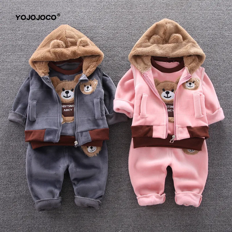 Baby boy clothes cotton warm suit cartoon dinosaur plus velvet thick hooded sweater baby casual sports vest three-piece |