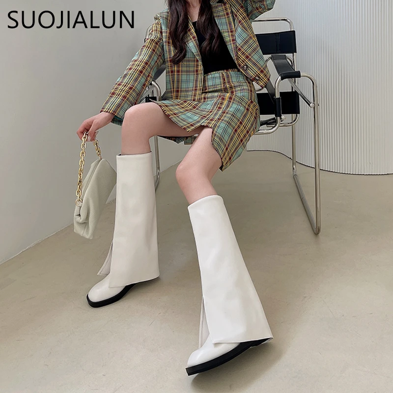 

SUOJIALUN 2021 New Brand Women Boots Knee-high Flat Heel Long Boots Shoes Ladies Winter Slip On Square Toe Casual Martin Boots