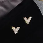 Женские Треугольные Серьги-гвоздики, золотистые, серебристые, антиаллергенные серьги V-образной формы с микро Цирконом