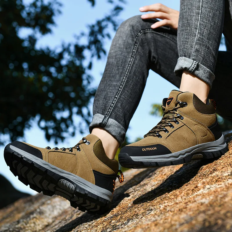 

2020 men's winter new size 39-48 hiking shoes men's non-slip wear-resistant outdoor leisure travel hiking shoes men