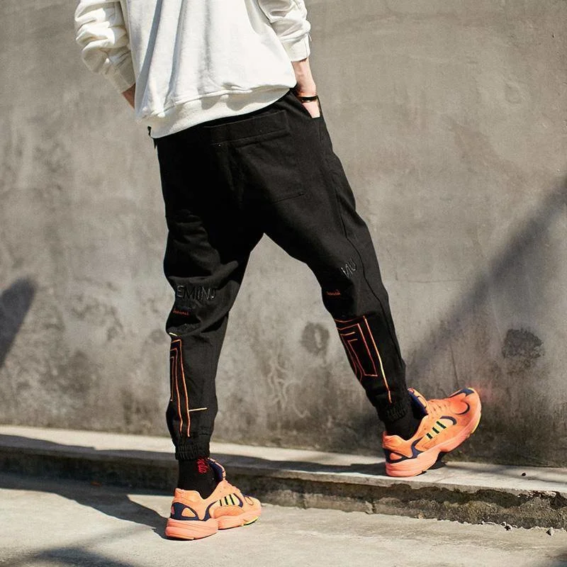 

Men Vintage Joggers Pants 2019 Mens Streetwear Cargo Pants Male Hip hop Harem Pants Japan Spring Embroidered Trousers Overalls