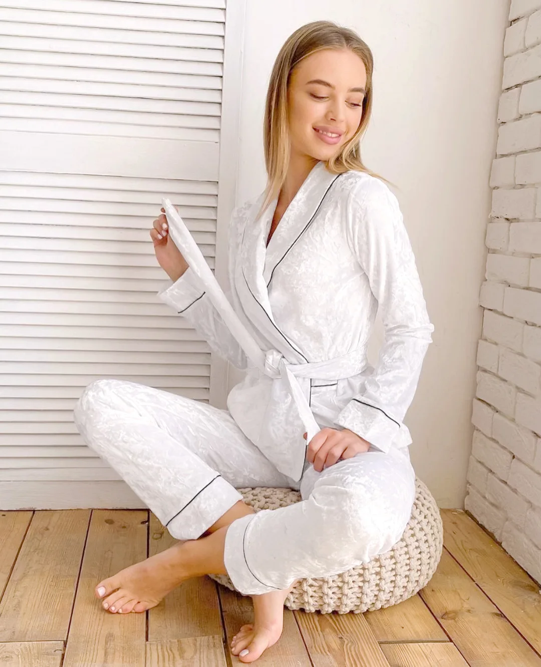 2021 Women Suit Autumn and Winter New Cardigan Pajamas Lace-Up Waist Pajamas Suit Women Warm Trousers Home Wear Ladies