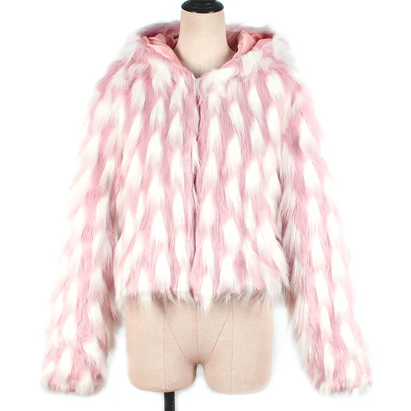 Куртка женская из искусственного меха модная Праздничная пушистая теплая