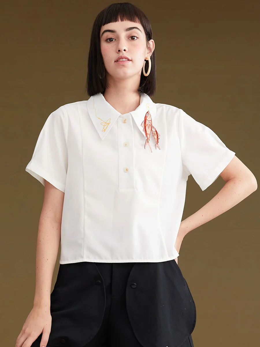 

2021 Summer Women Fun Simple Embroidery Fish Short Sleeve Shirt