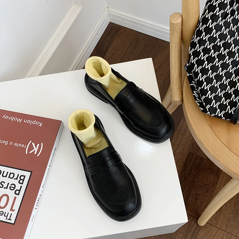 

2021 New thick-soled college style casual women shoes casual comfortable and fashionable English-style thick-soled women shoes