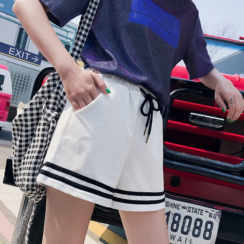 Женские белые шорты в полоску с эластичным поясом на шнуровке стиле харадзюку