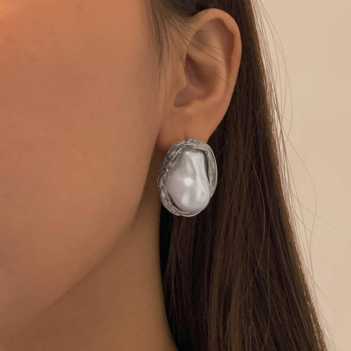 

Vintage Baroque Imitation Pearl Earring Stud Court Style Eardrop Piercing Earrings 2021Trend Women jewelry Wedding Accessories