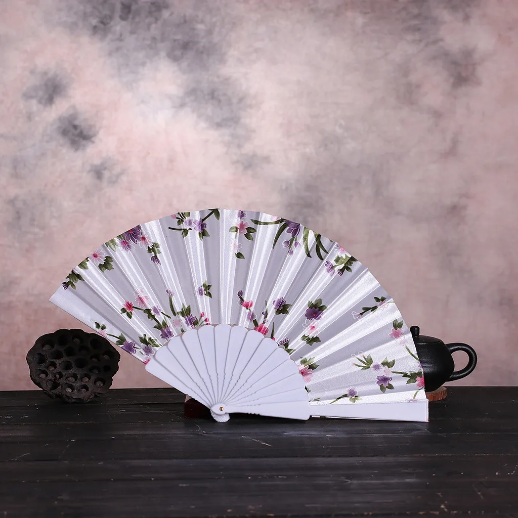 

New Chinese Style Hand Held Folding Dance Fan Wedding Party Lace Silk Folding Hand Held Flower Fan Summer Wedding Fan Party z3