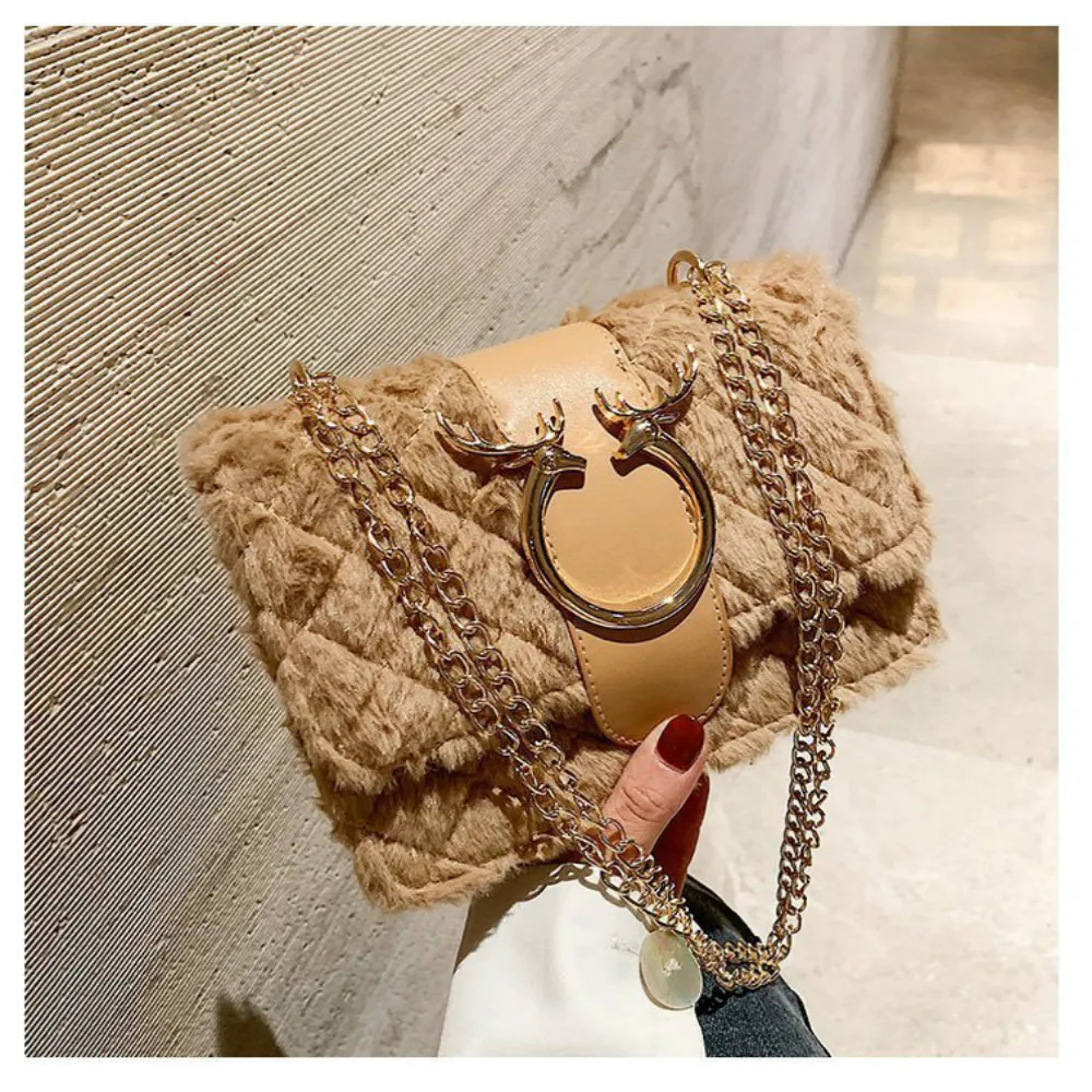 

2021 New Women's Fashion All-match Chain Bag Lamb Plush Shoulder Crossbody Messenger Famous Designer Bag Tide Satchels