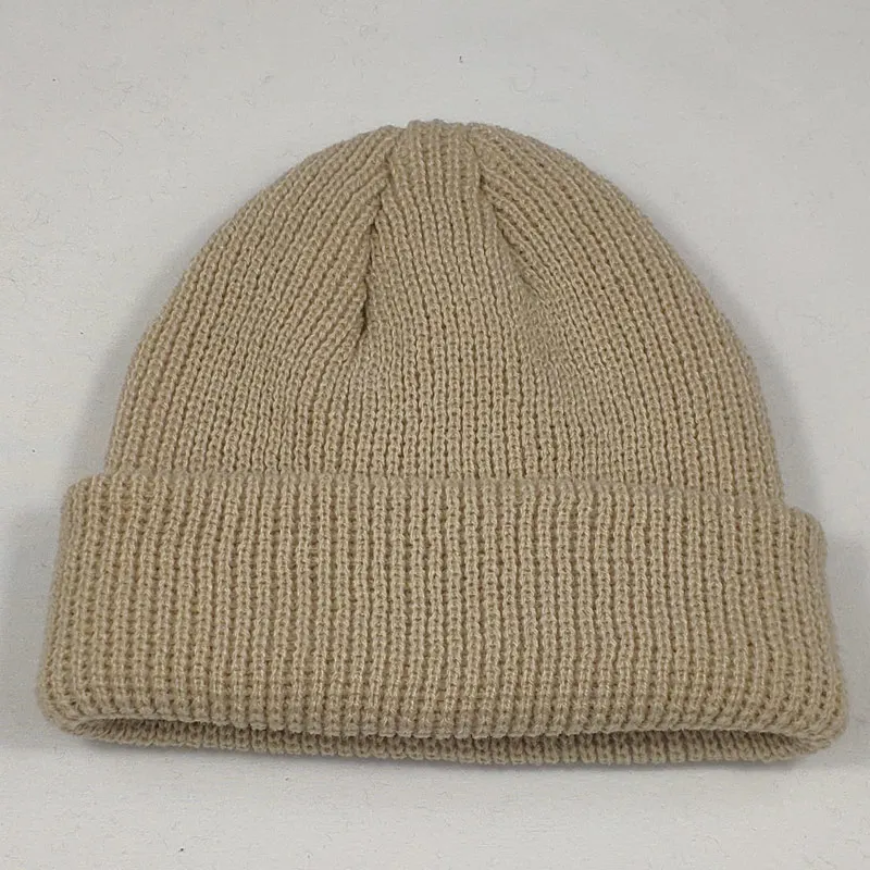 Бежевый Solid Colors Short Beanies Hat for Men Women Winter Knit Cap Skullies Yellow Orange Beige Grey Navy Black - Цвет: Бежевый