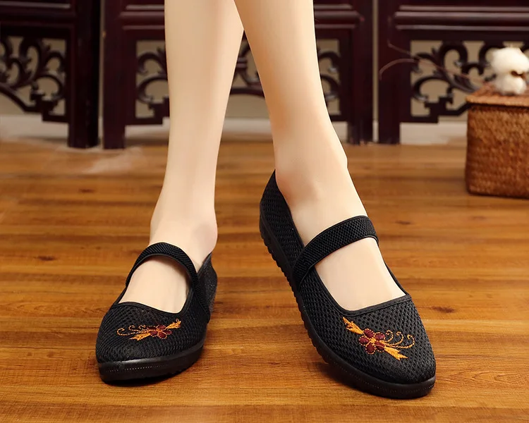 

Cloth Shoes Female Non-slip Soft Bottom Breathable Large Size Casual Mesh Shoes Flat Shoes Women Tenis Feminino Zapatos De Mujer