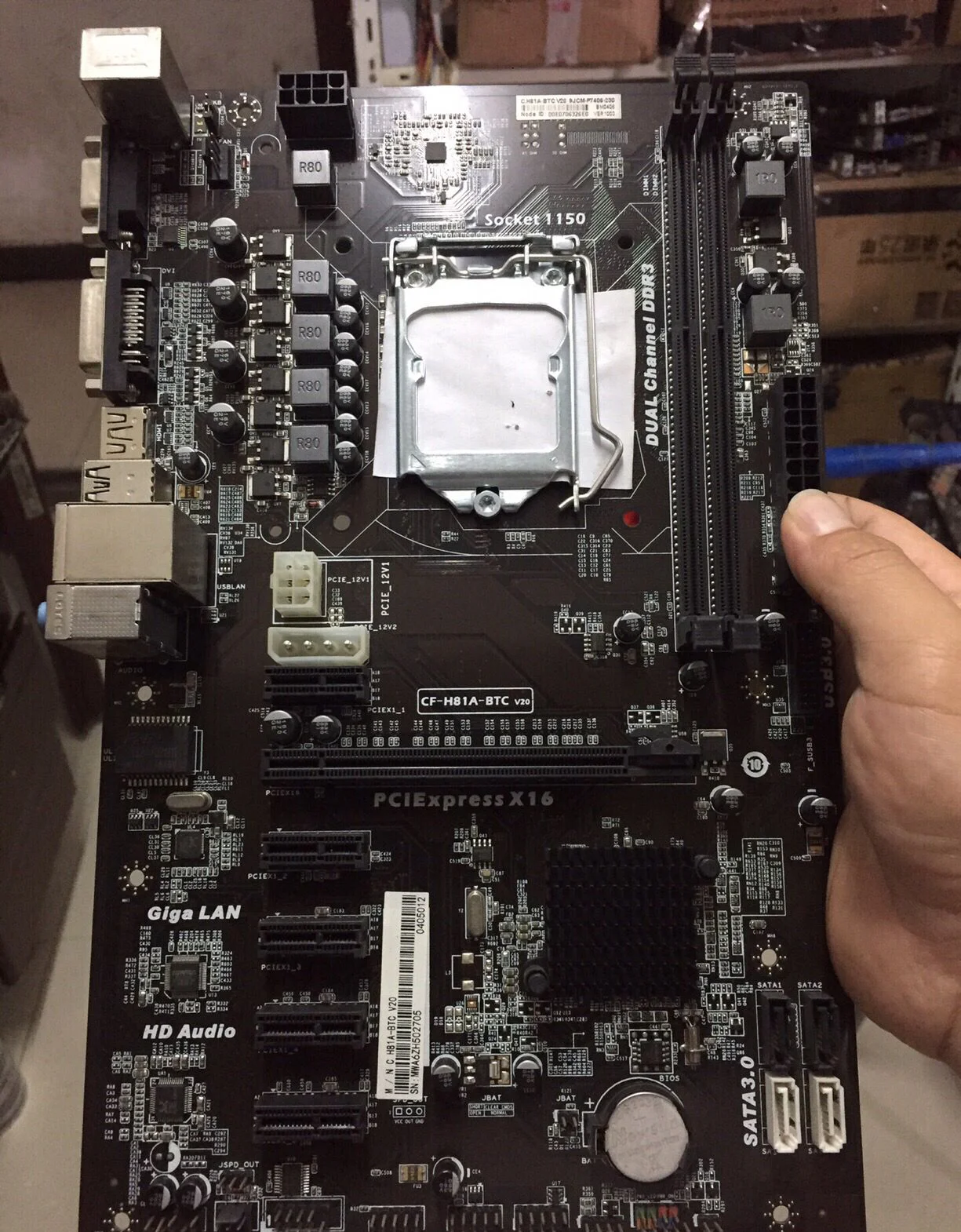 Материнская плата H81P BTC 6GPU 6PCI-E CF-H81A-BTC материнская LGA 1150 H81A-BTC H81 для майнинга |