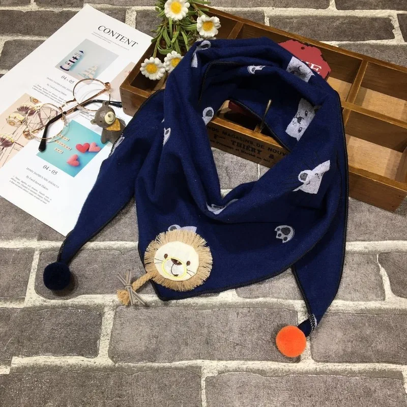 New little lion children's triangle towel Korean version of the wild scarf autumn and winter cartoon boys girls | Аксессуары для