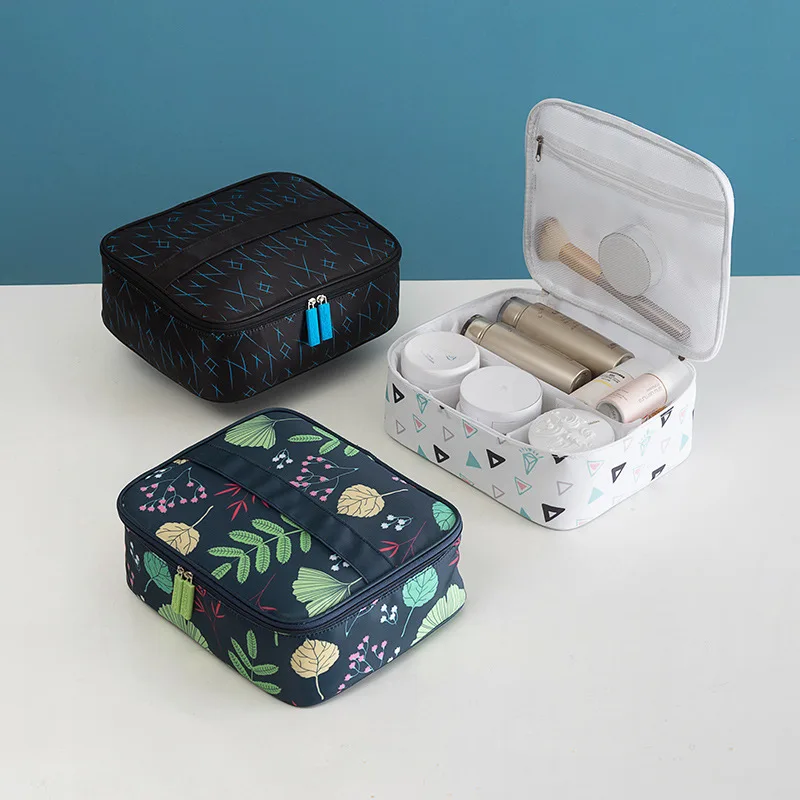 Косметичка женская многофункциональная водонепроницаемая для
