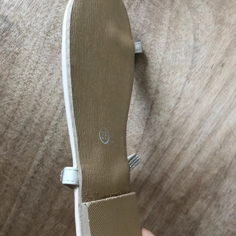 Модные женские сандалии EVA со стразами Яркие цвета Пикантные пляжные шлепанцы из