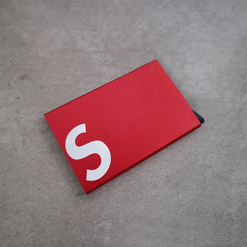 

Super Metal Creative Card Case Credit Card Bank Card Automatic Play Portable Card Holder Decoration Toy