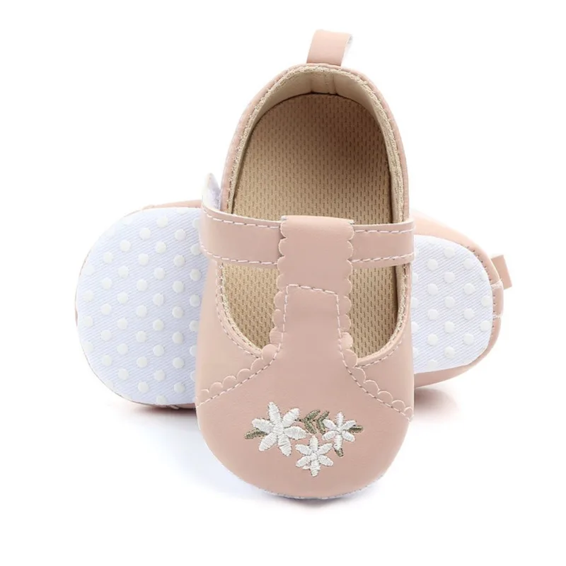 

New Baby First Walkers Infant Baby Boy Girl Solid PU Shoes Newborn Anti-slip Soft Sole Crib Sneakers Prewalkers 0-18M