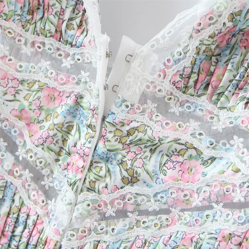 

Splend Moda Vintage Sweet Floral Dress 2021 Summer Sexy V-Neck Hollow Folds Lace Spaghetti Strap Mini Dress Zipper Vestido