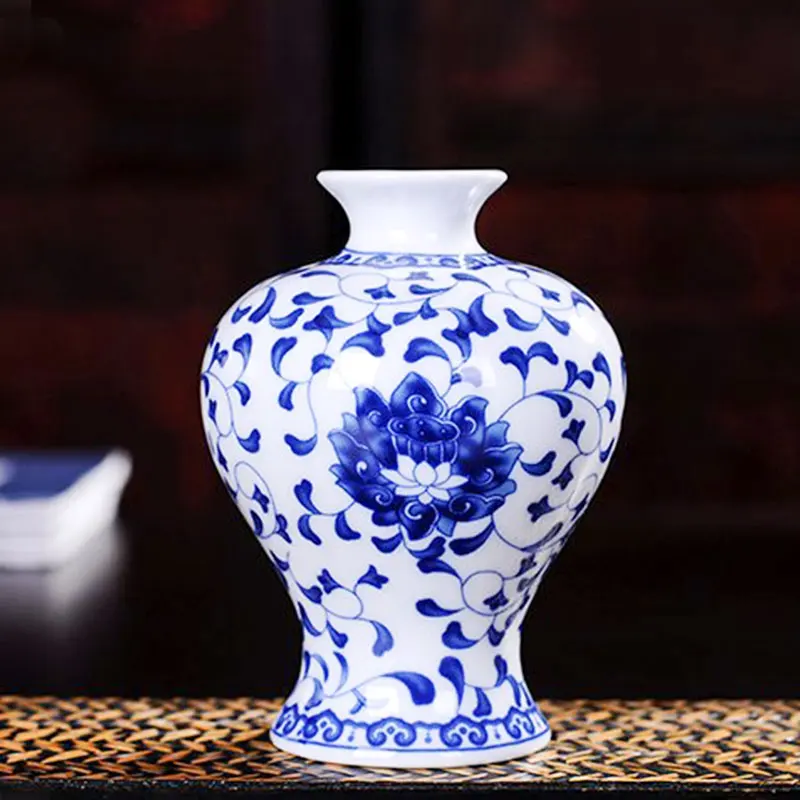 

Traditional Chinese Blue And White Porcelain Vase Flower Vases Gift Classic Vintage Home Table Decoration Ceramic Vase