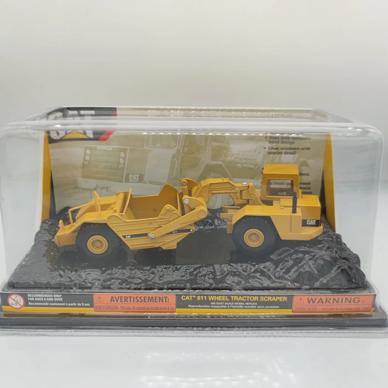 

Diecast Alloy 1/64 Scale CAT 611 Wheel Tractor Scraper Truck Model Metal Engineering Vehicle Toys for Collection