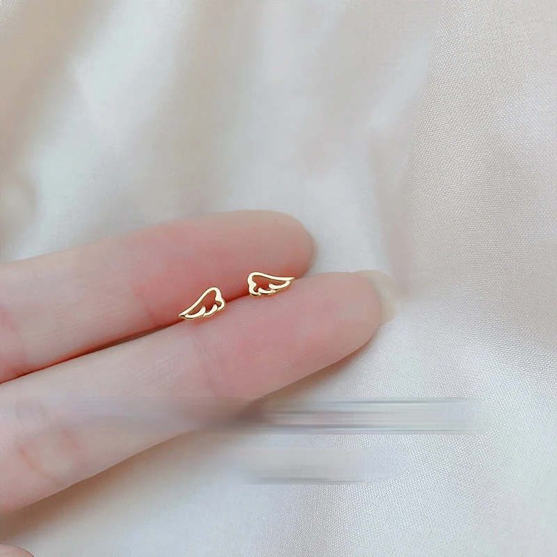 

New Style Mini Exquisite Silver/gold Color Angel Wing Stud Earrings Women's Fashion Cute Hollow Wing Stud Earrings Jewelry