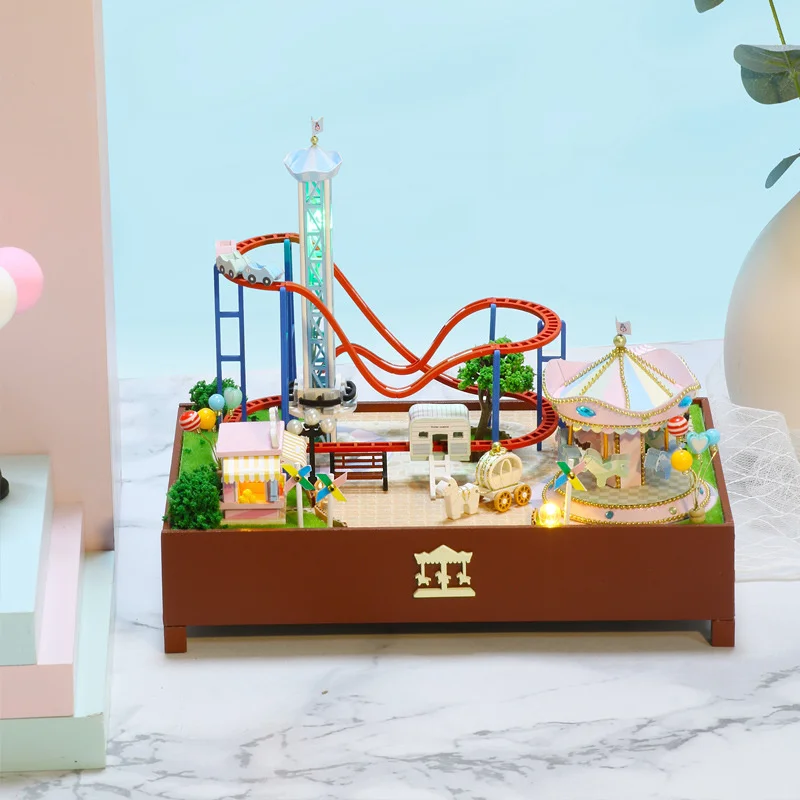 

DIY Toy Music Cabin Gifts Amusement Park Parent-child Handmade 3D Building Model Puzzle Exquisite Carousel Dollhouses Assembly