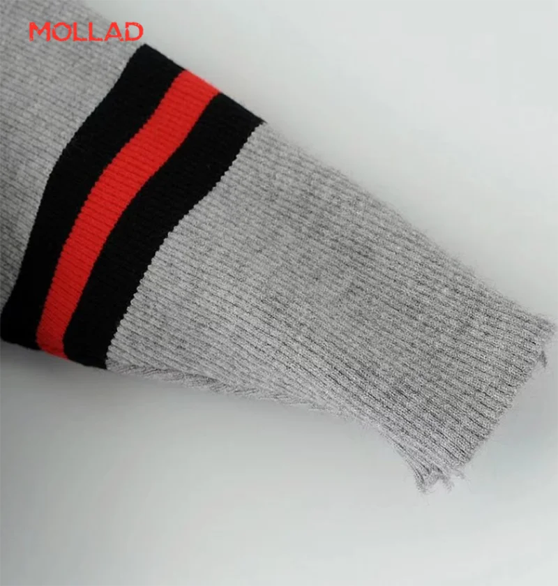 

MOLLAD Autumn New Bat Sleeve Knitted Colour Stripe Sweaters