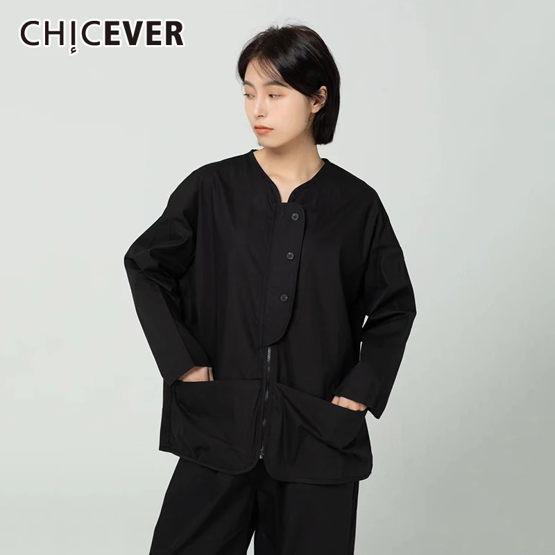 

CHICEVER однотонные повседневные рубашки для женщин с v-образным вырезом и длинным рукавом, Свободные Лоскутные корейские блузки с карманами, Ж...