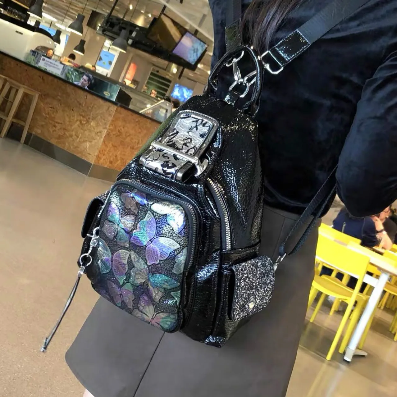 

Women High Quality Artificial Leather Butterfly Backpack Female Casual Fashion Holographic Small Size Feminine Daily Daypack