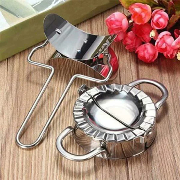 

Stainless Steel Dumpling Maker Mould Kitchen Pastry Tool with Flour Ring Cutter ADW889