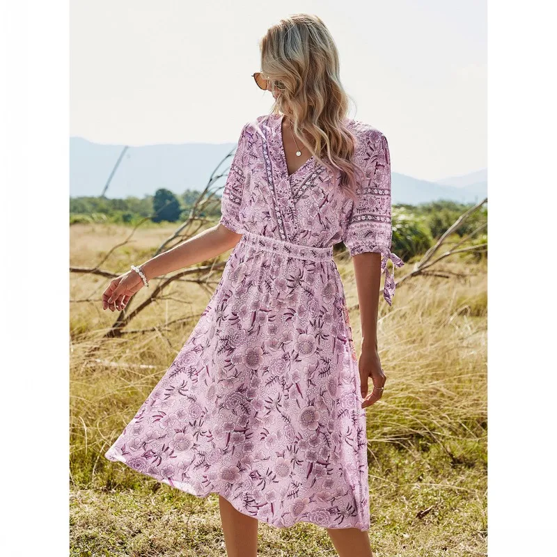 

The New Summer 2021 European And American Women's Dress Elastic Waist Short Sleeve Dress Fashion Retro Print V-Neck Casual Dress
