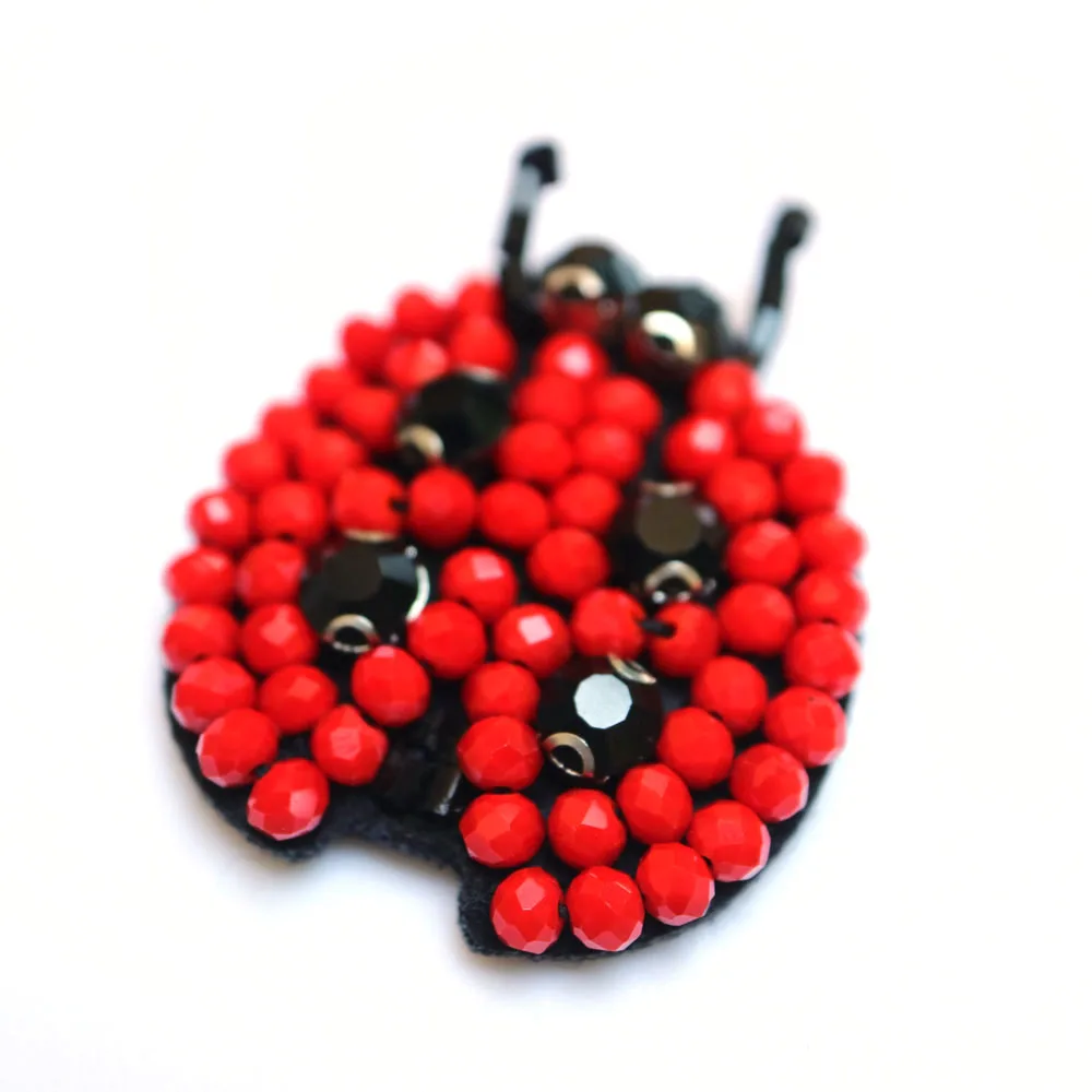 

Cute bees ladybird animals patches 3D Handmade rhinestone beaded Patches for clothing DIY sew on parches embroidery appliques