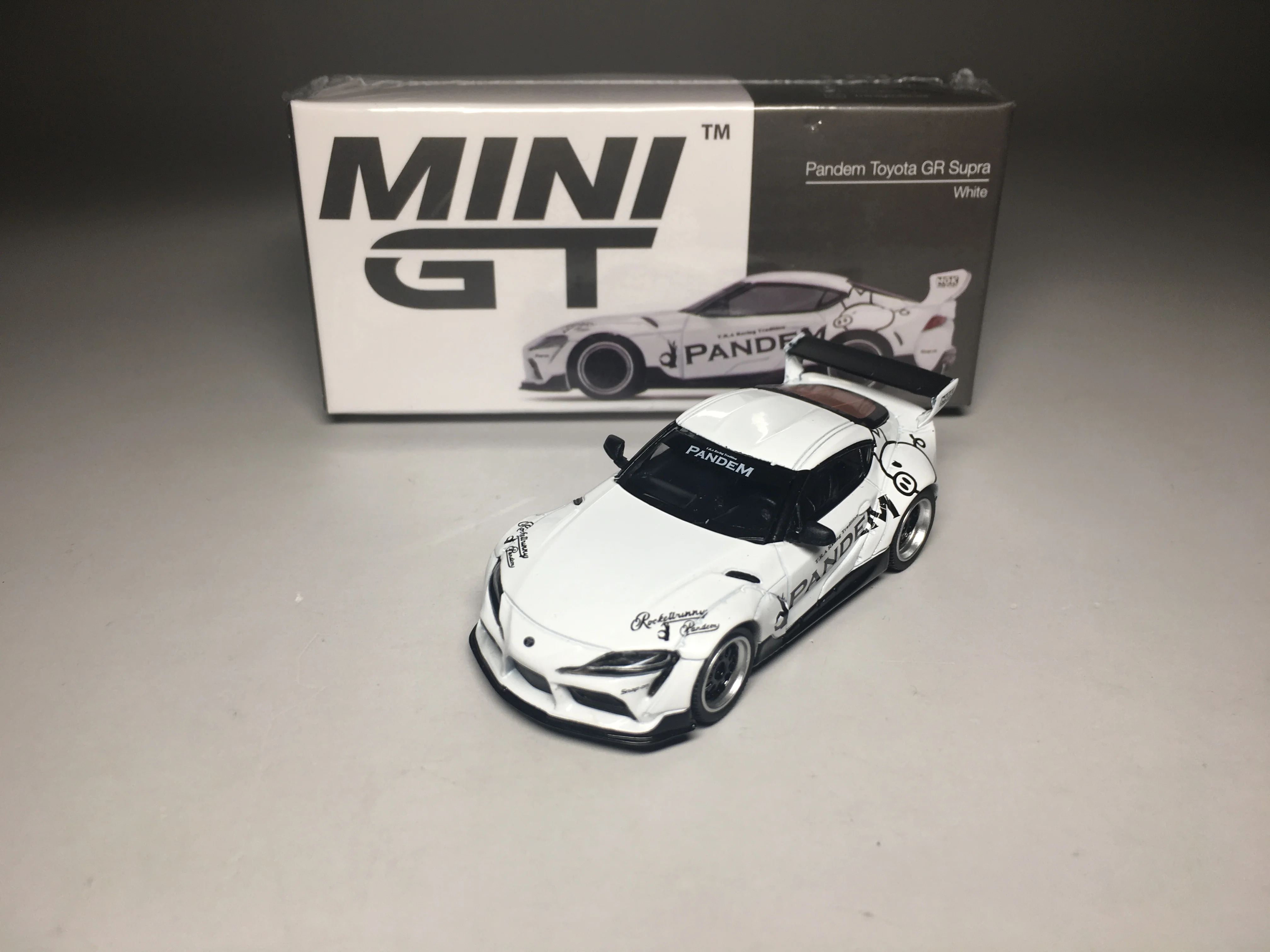 

MINI GT 1/64 Toyota GR Supra A90 Pandem V1.0 MGT00180 Die Cast Model Car Collection Limited