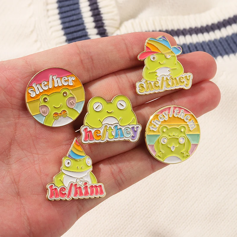 Frog Studying Enamel Pin Custom Rainbow Colors Pronoun Brooches Bag Lapel Cartoon Animal Badge Jewelry Gift for Kids Friends |