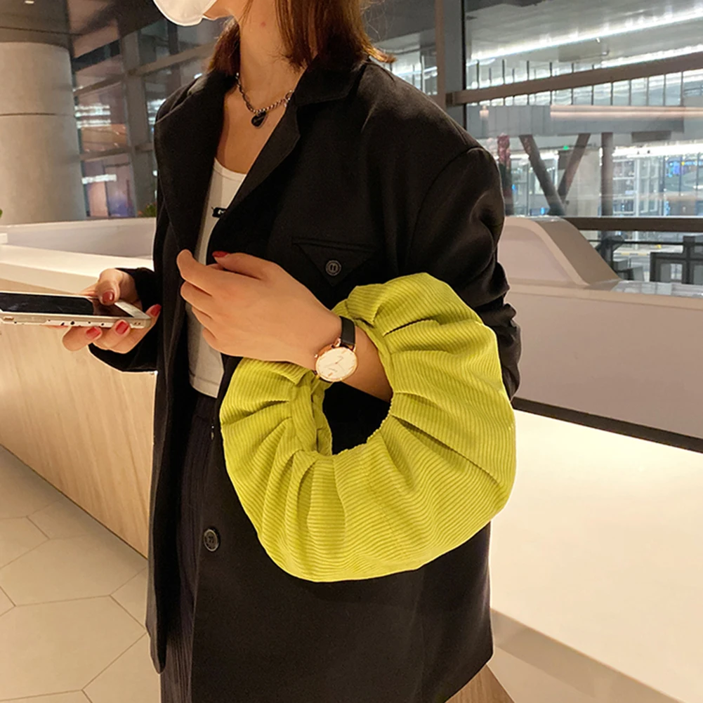 

Модная холщовая плиссированная однотонная сумка для женщин, сумочки из искусственной кожи в форме облака, Повседневная сумка для подмышек, ...