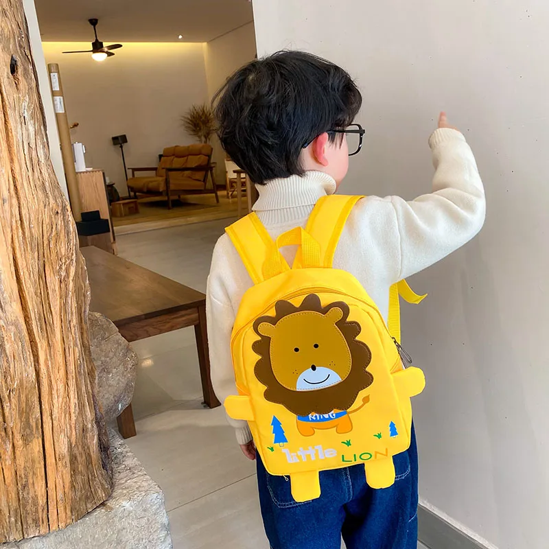 Children's kindergarten 3-13 years old small school bag baby men and women backpack mini cartoon nylon backpack lion pattern
