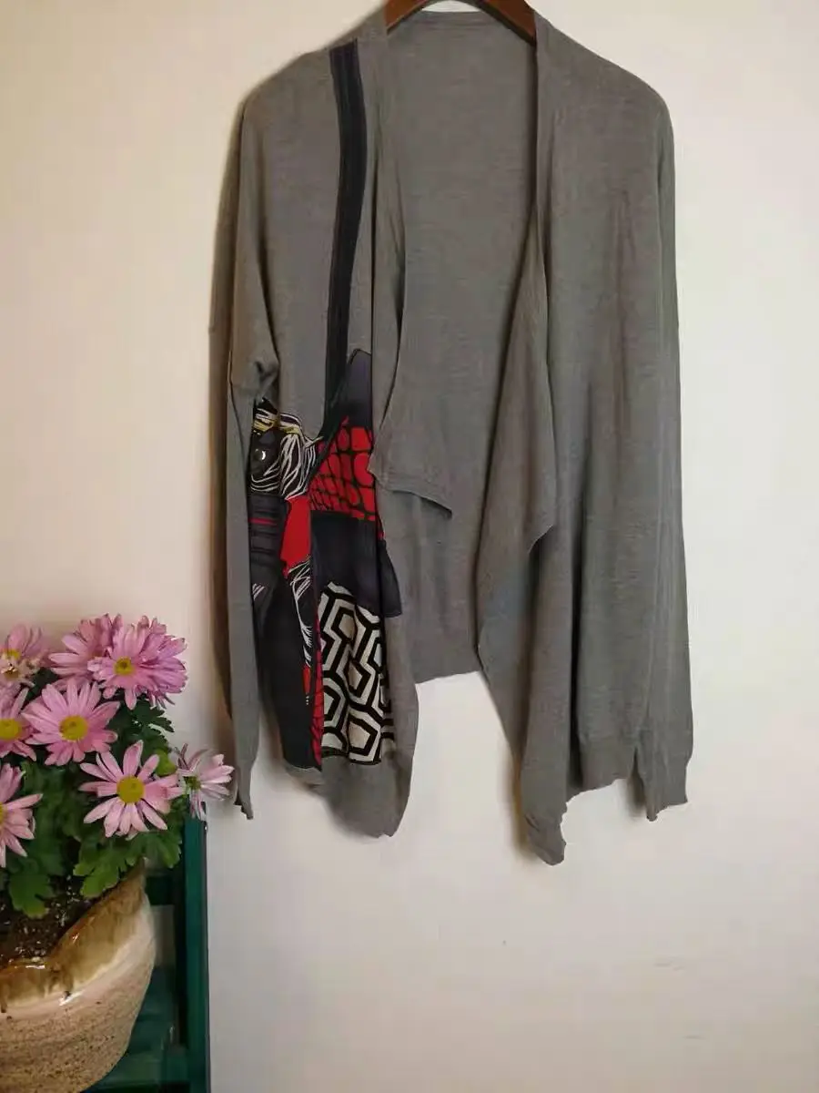 

DESIGUAL Spanish fashion Chinese blue and white printed cardigan more style
