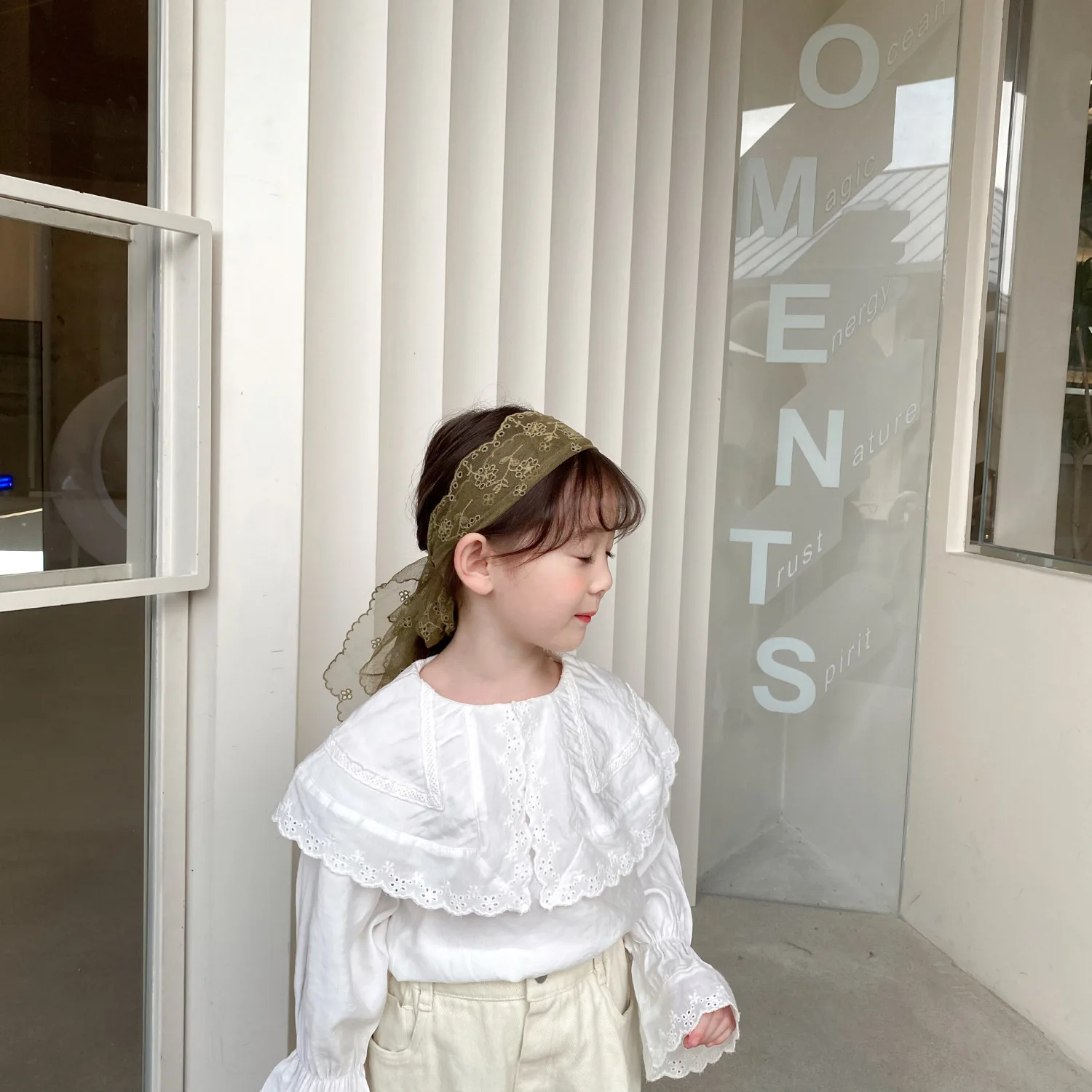 

Белая вязаная рубашка с отворотом, для девочек, осень 2021, новые корейские Топы с длинным рукавом, детская одежда