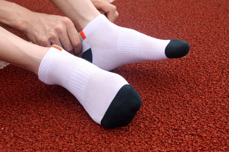 Высокое качество мужские носки модные Happpy Harajuku с монограммой летние тонкие для