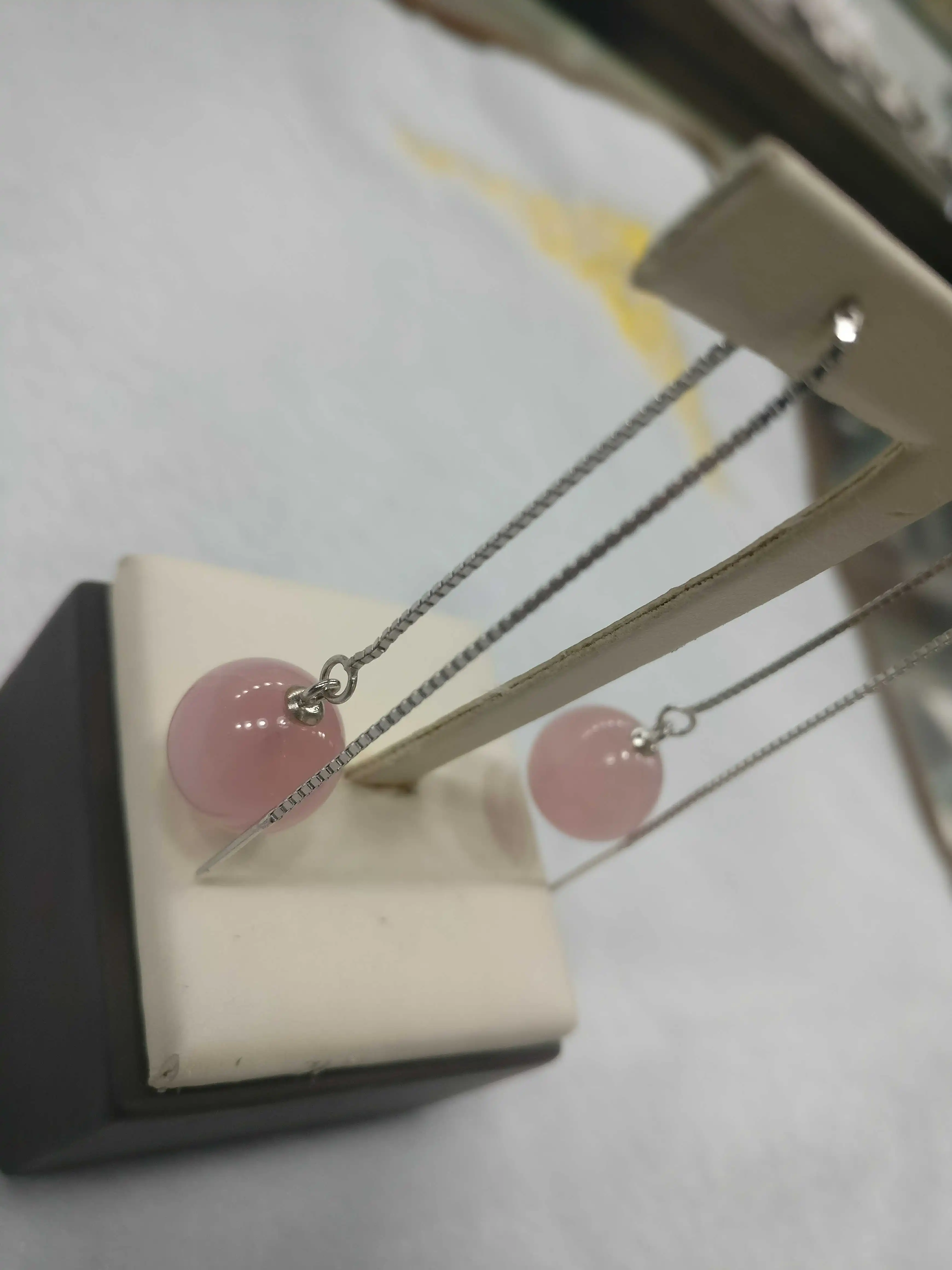 Серьги с подвеской в виде лошади из розового кристалла серебряные Простые