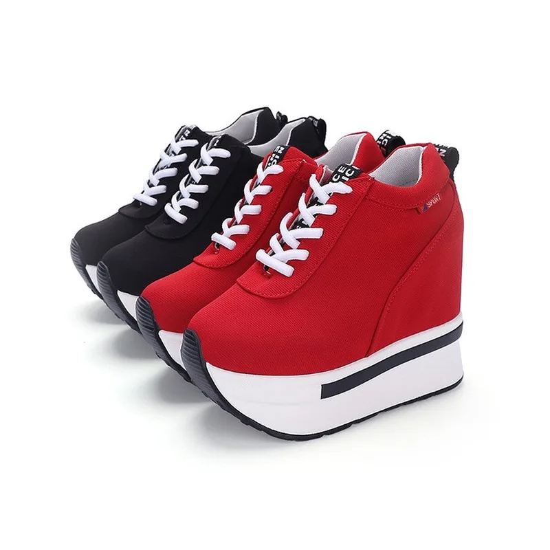 Новая обувь на платформе женские кроссовки толстой подошве со шнуровкой