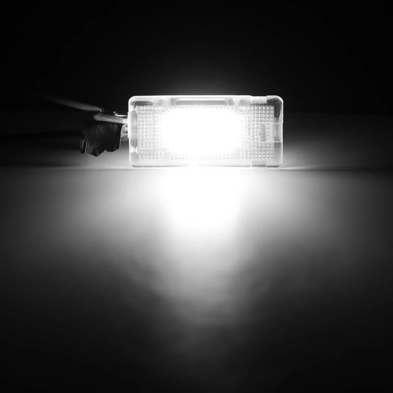 

12V Led Footwell Luggage Trunk Interior Light Glove Box Lamp for BMW E36 E38 E39 E46 E60 E60 E61 E65 E66 E82 E88 E90 E91 E92 E93