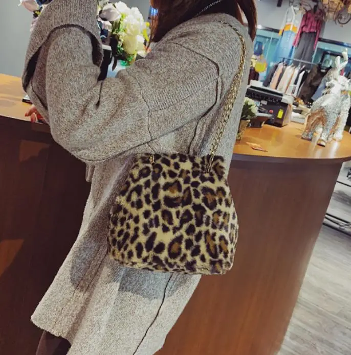 

Маленькая женская сумка Maomao, новинка 2020, сумка-ведро с леопардовым принтом и мини-цепочкой, милая меховая сумка через плечо