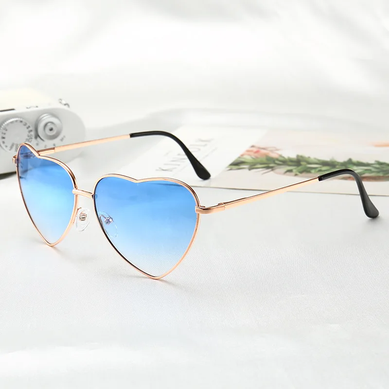 Женские солнцезащитные очки в форме сердца металлические модные брендовые