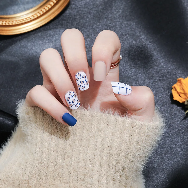 

24Pcs DIY Fake Nails French Finger Nail Art Matte False Nails