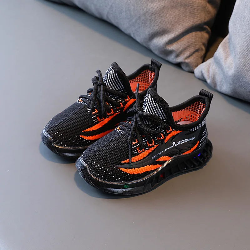 

Size 21-30 Children's Glowing Sneakers Baby Toddler Infant Mesh Breathable Luminous Shoes with Light Kids Illuminated Sneakers