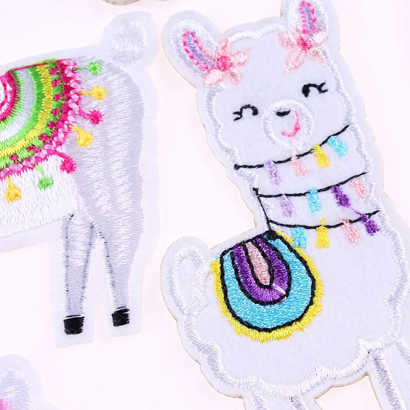 Мультяшные милые патчи с овечкой вышитые термоклейкие для одежды детские
