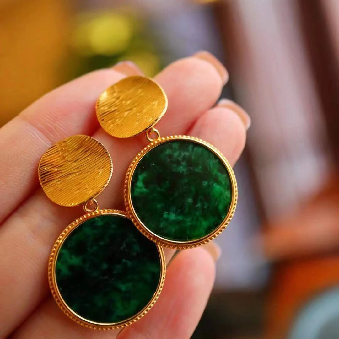 Рисунок 2 - Женские серьги из натурального нефрита