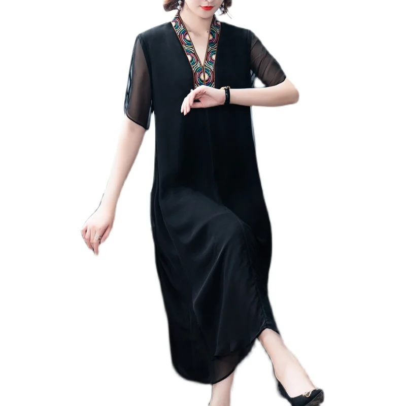 

COIGARSAM 4XL Plus Size Chinese Style Embroidery Women dress New Summer V-Neck Dresses Black 6099